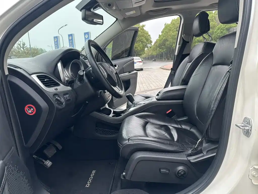 Dodge Journey — миниатюра 17