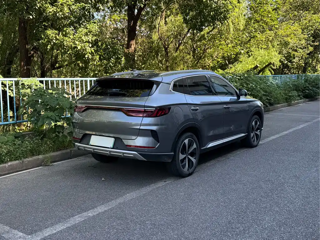 BYD PLUS New Energy — миниатюра 4