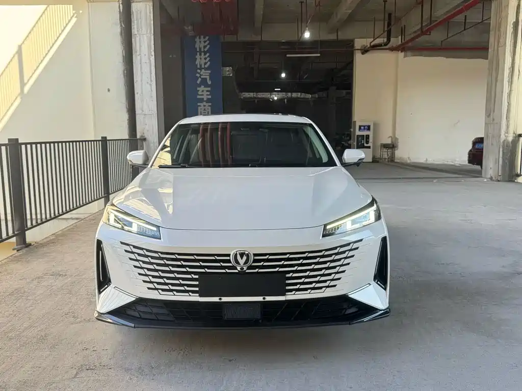 Changan Yida — миниатюра 4