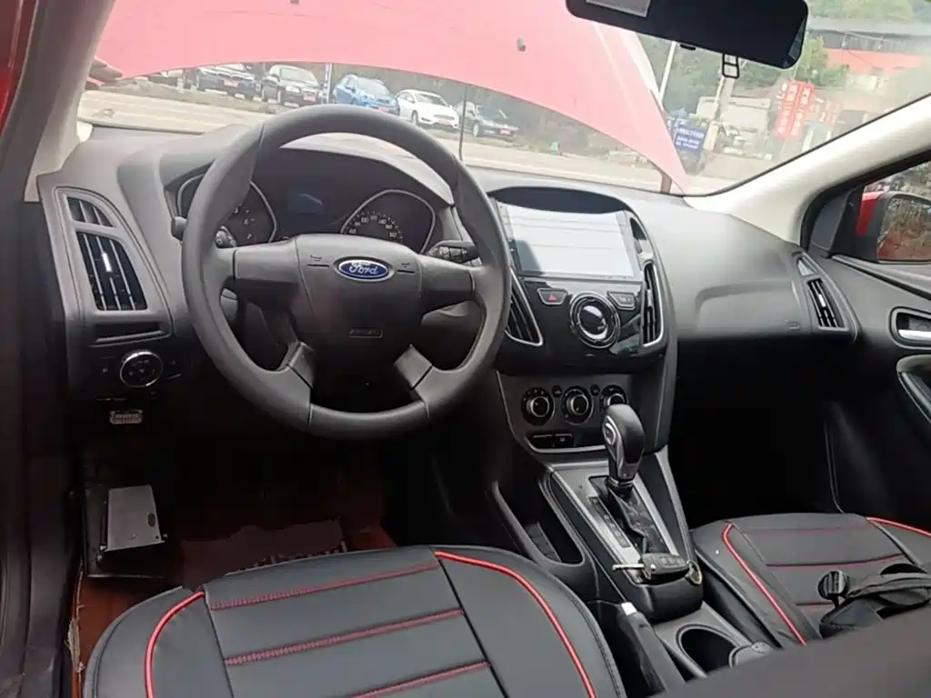 Ford Focus — миниатюра 10
