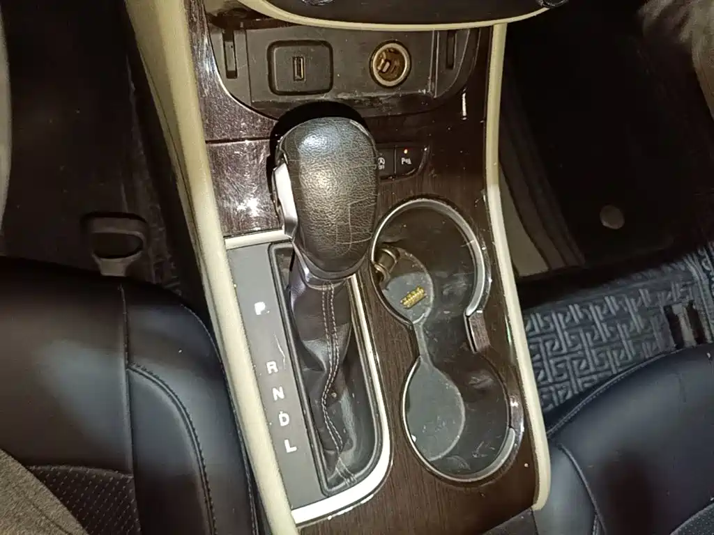 Buick Verano — миниатюра 14