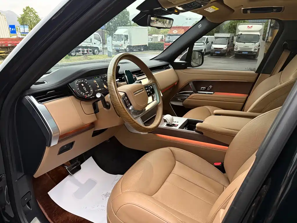 Land Rover Range Rover — миниатюра 9