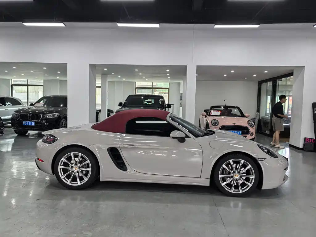 Porsche 718 2020 Boxster 2.0T