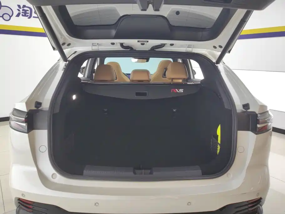 Roewe RX5 — миниатюра 4