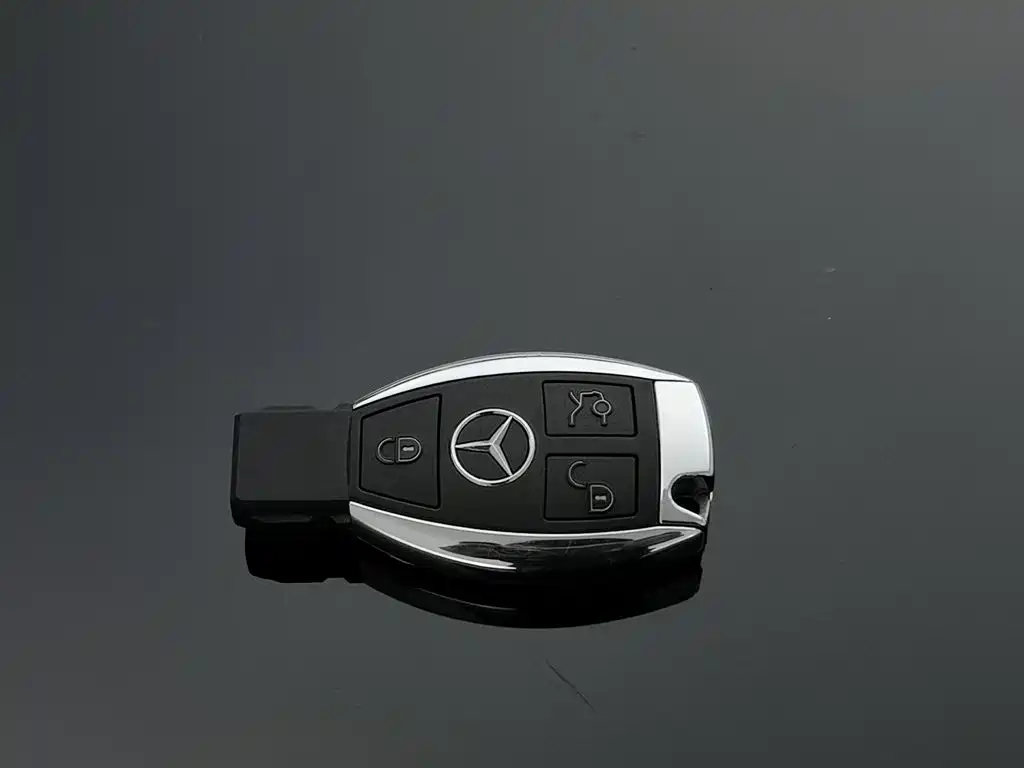 Mercedes-Benz S-Class — миниатюра 19