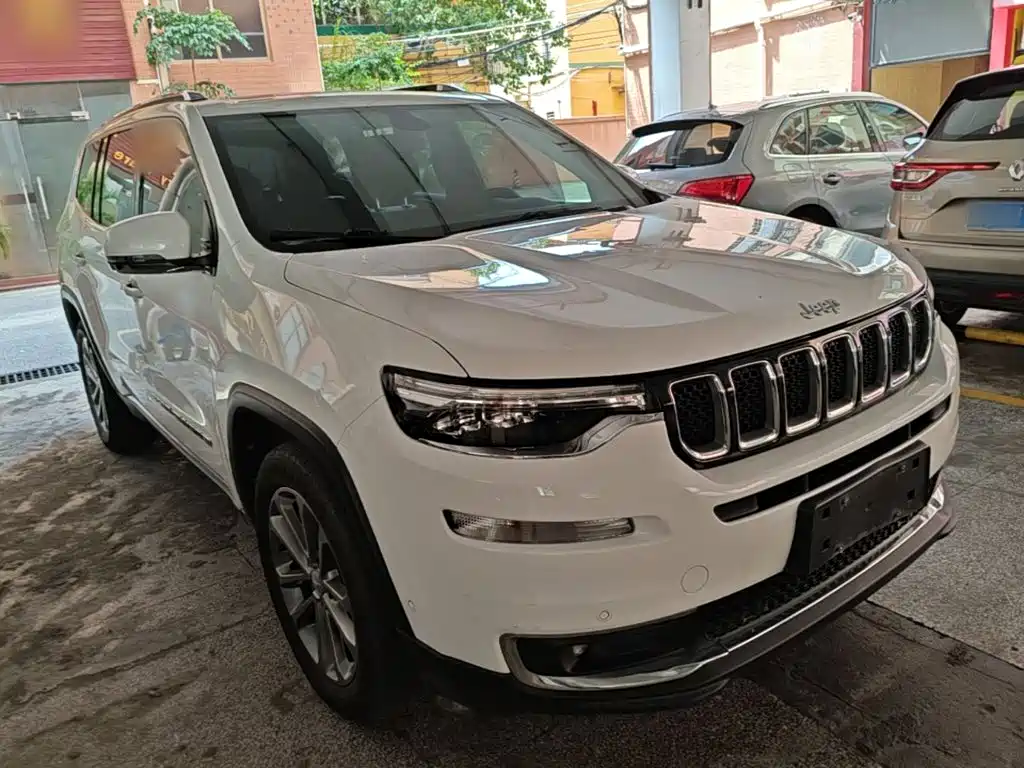 Jeep Grand Commander — миниатюра 4
