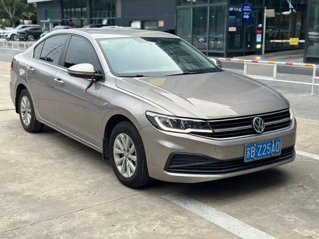 Volkswagen Bora — миниатюра 3