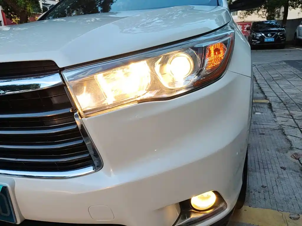 Toyota Highlander — миниатюра 24
