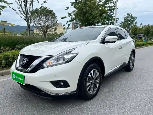 NISSAN LOULAN 2016