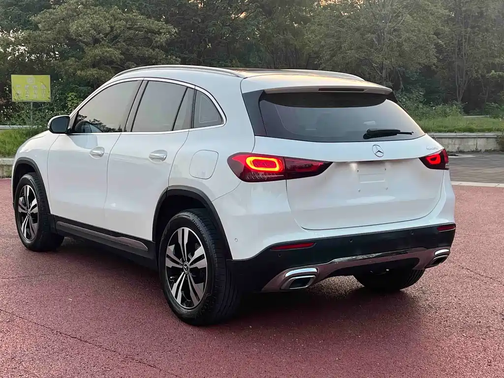 Mercedes-Benz GLA — миниатюра 4