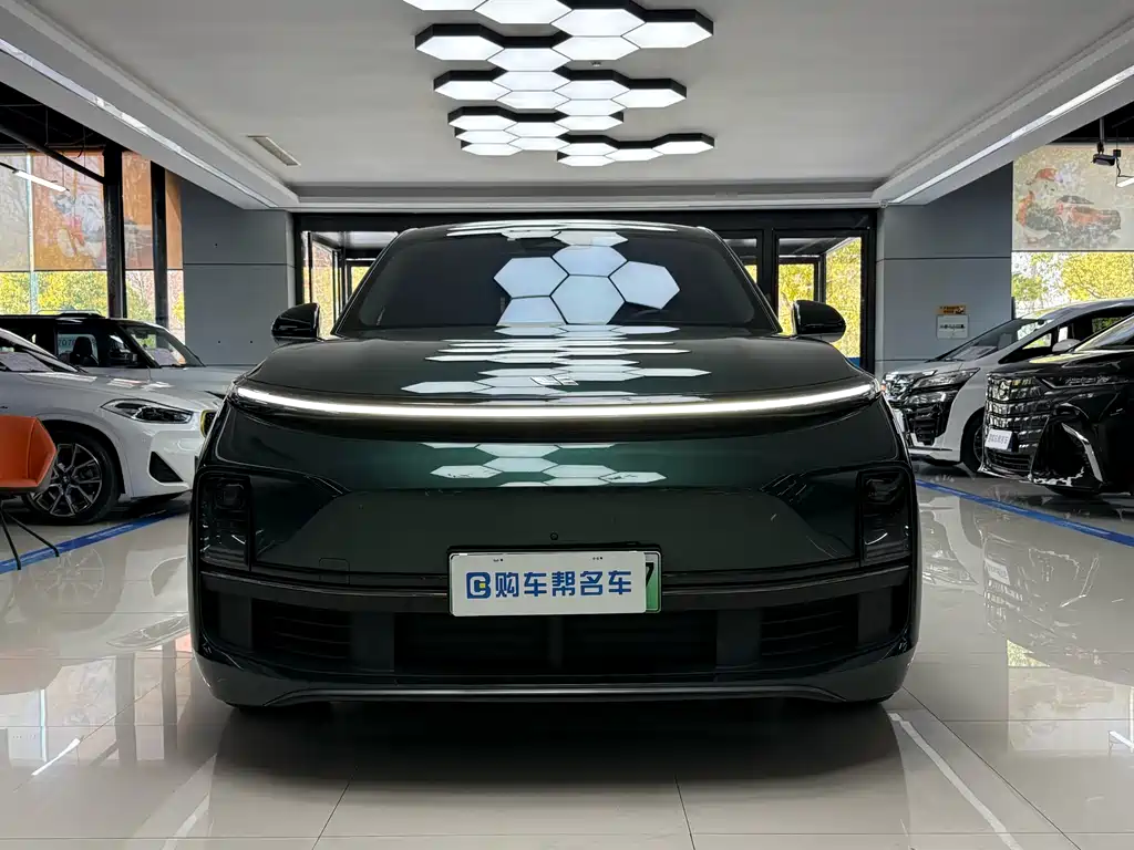 Li Auto IDEAL L8