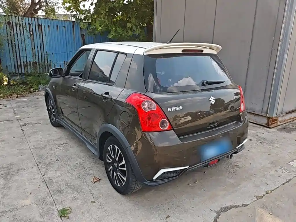Suzuki Swift — миниатюра 5