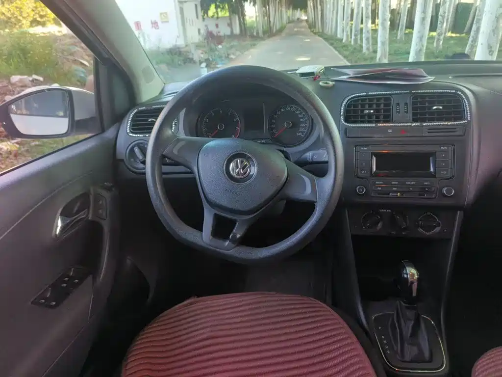 Volkswagen Polo — миниатюра 3