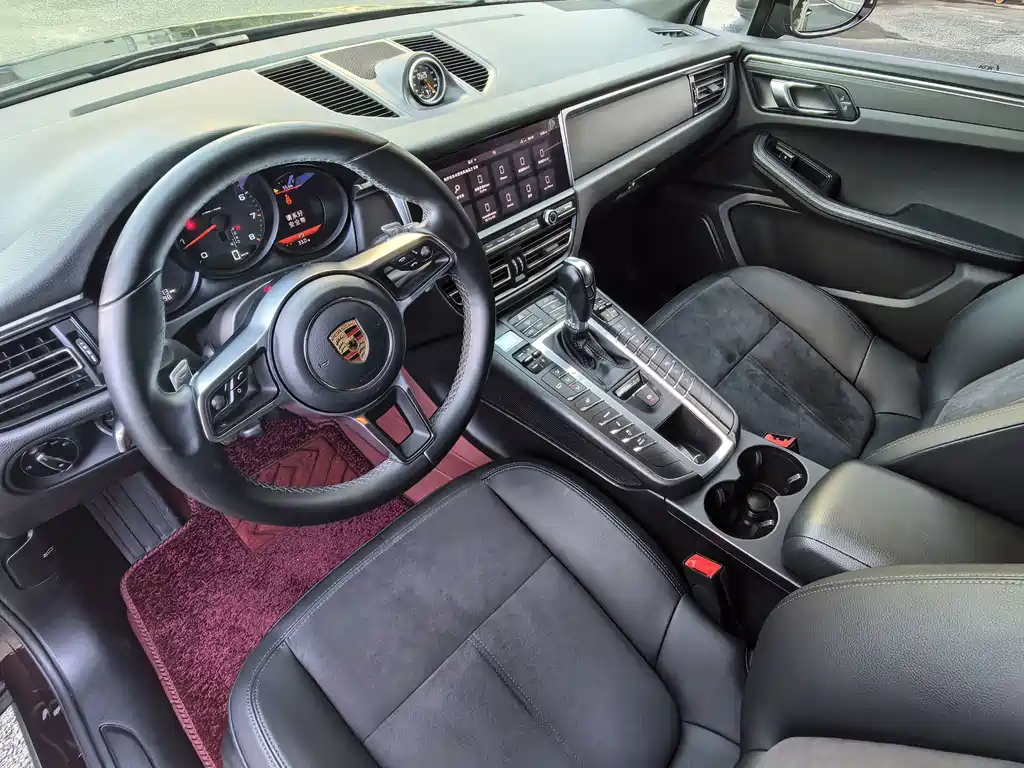 Porsche Macan — миниатюра 4