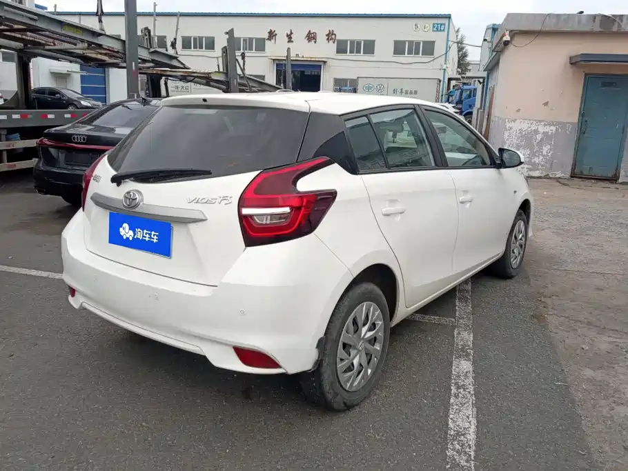 Toyota Vios FS — миниатюра 3