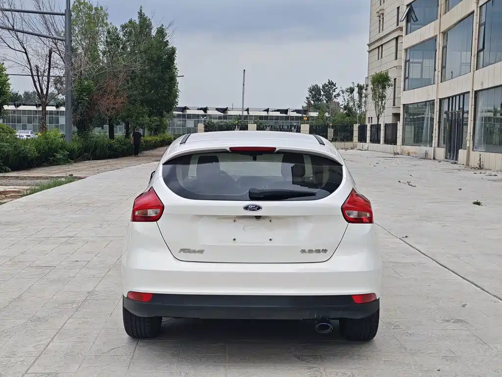 Ford Focus — миниатюра 6