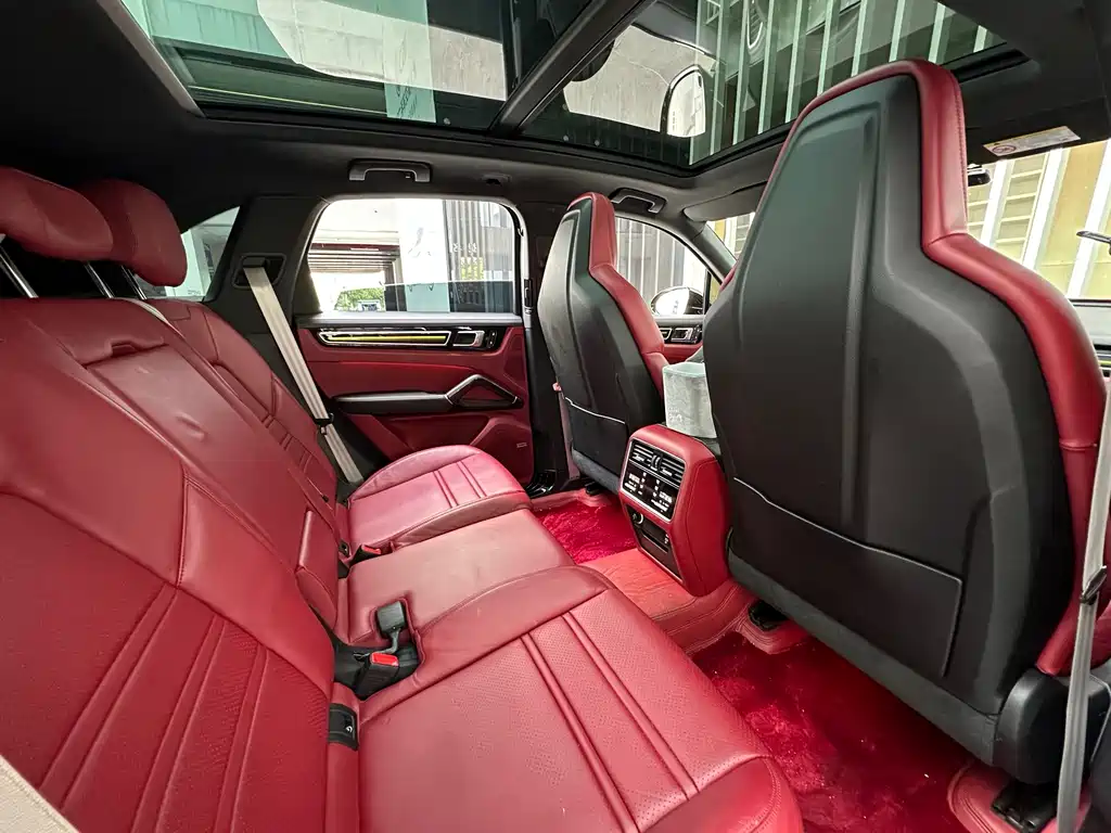 Porsche Cayenne — миниатюра 19