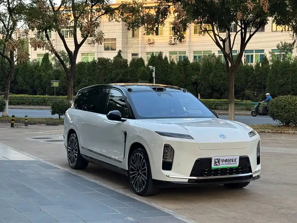 NIO ES8 — миниатюра 3