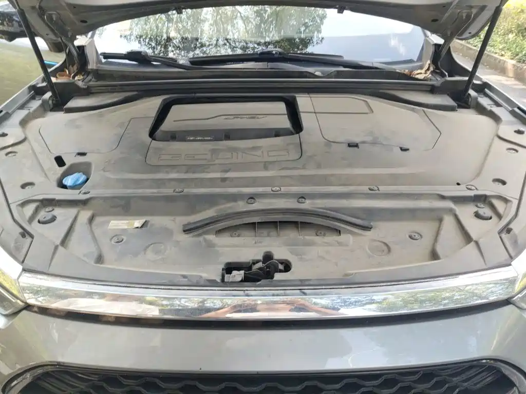 BAIC X7 PHEV — миниатюра 11