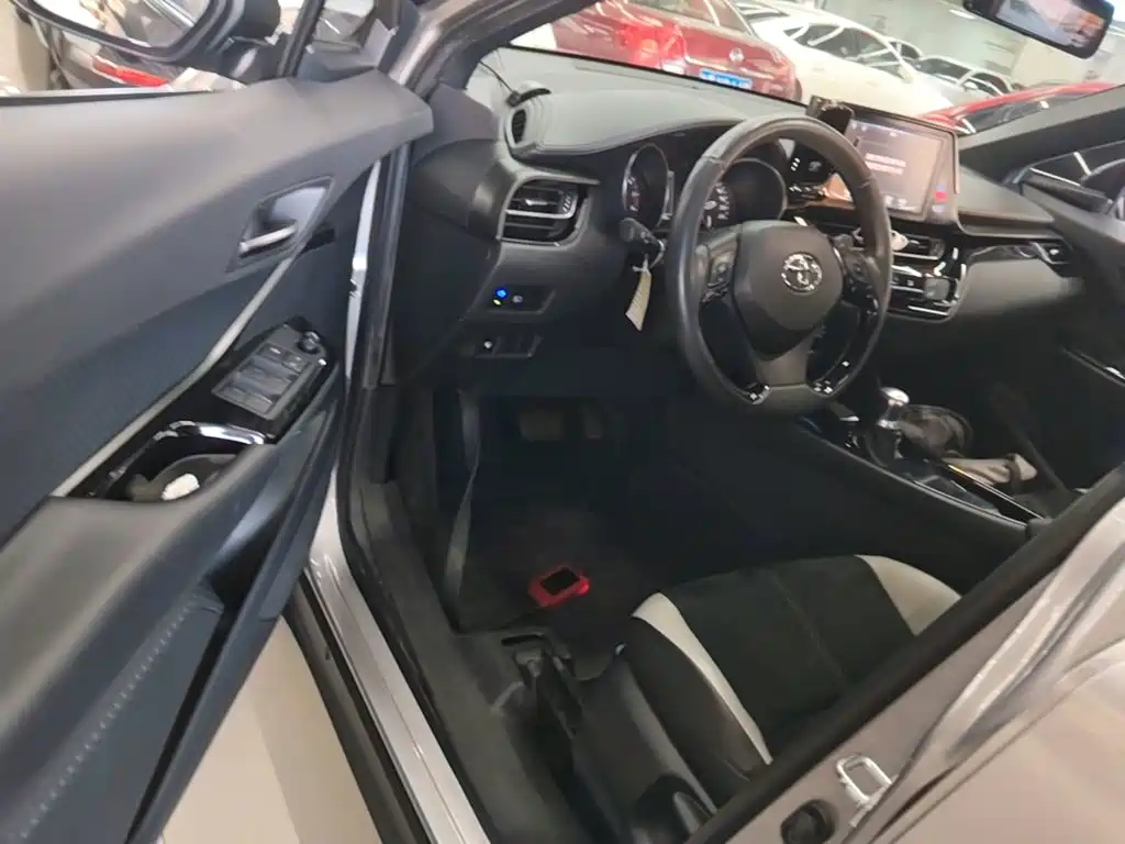 Toyota IZOA — миниатюра 16