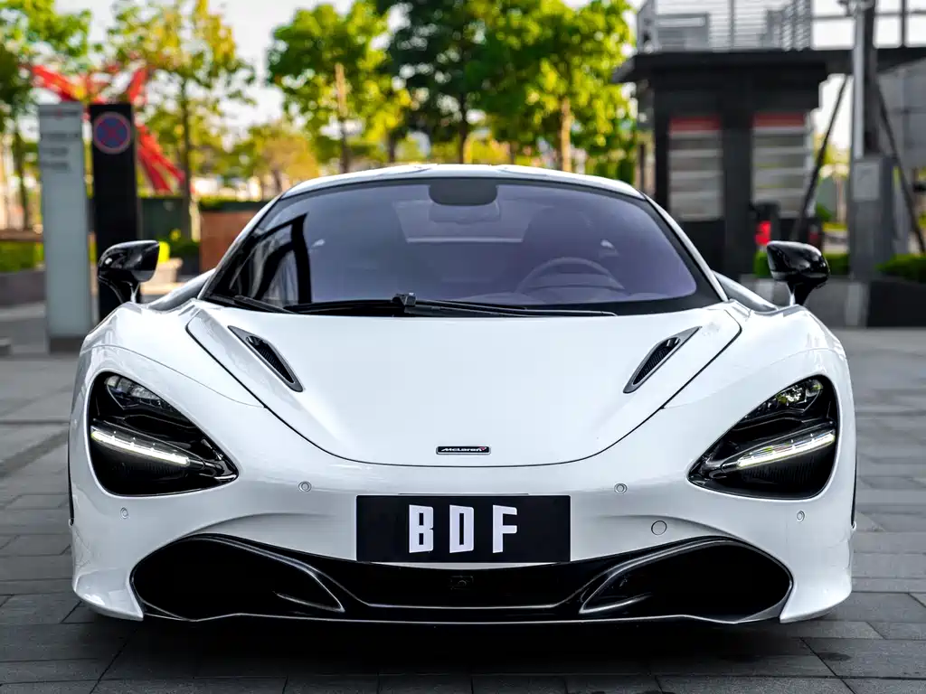 MCLAREN 720S