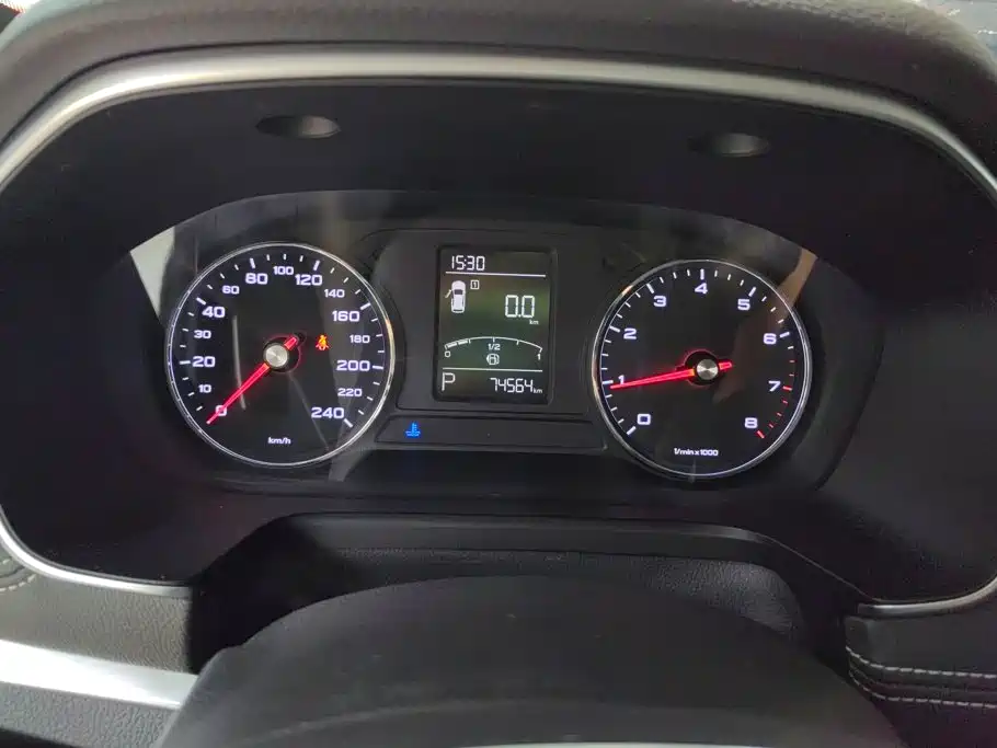 Roewe RX5 — миниатюра 14