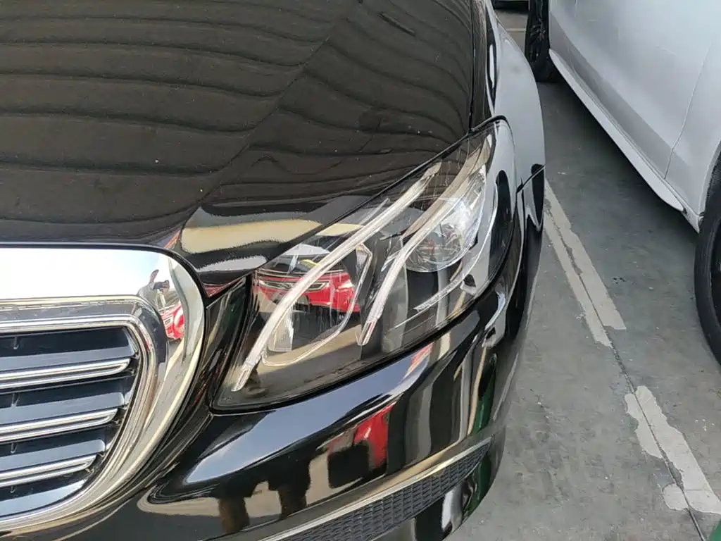 Mercedes-Benz E-Class — миниатюра 24
