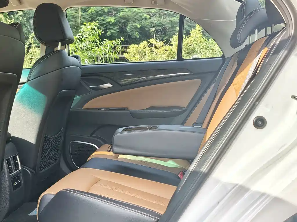 BYD Qin NEV — миниатюра 14