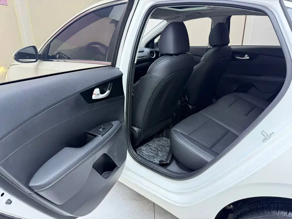Kia K3 — миниатюра 15