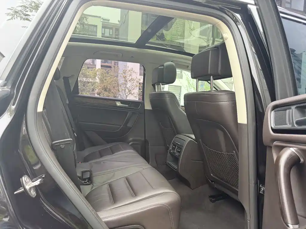 Volkswagen Touareg — миниатюра 11