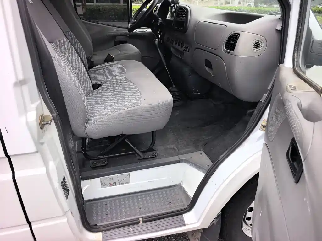 Ford Transit Classic — миниатюра 17