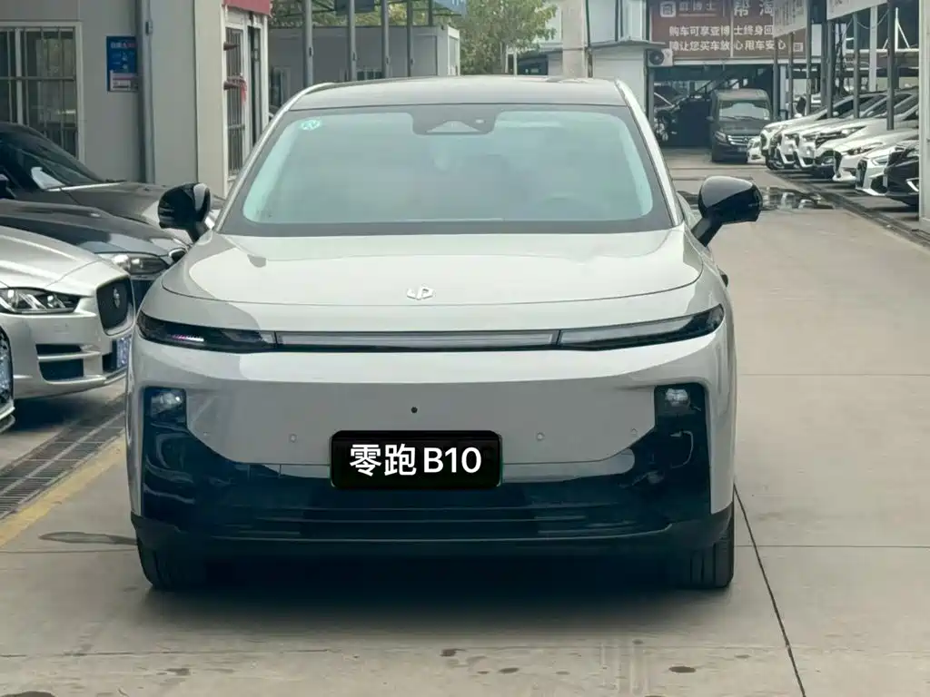 Leapmotor Leapmotor B10 — миниатюра 2