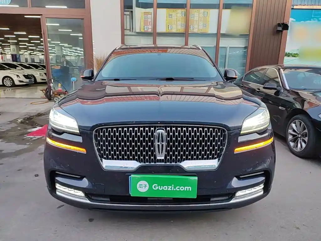 Lincoln Aviator — миниатюра 3