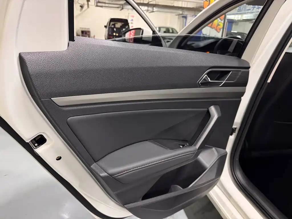 Volkswagen Lavida 2021 1.5L AT Comfort