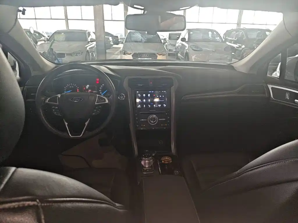 Ford Mondeo — миниатюра 10