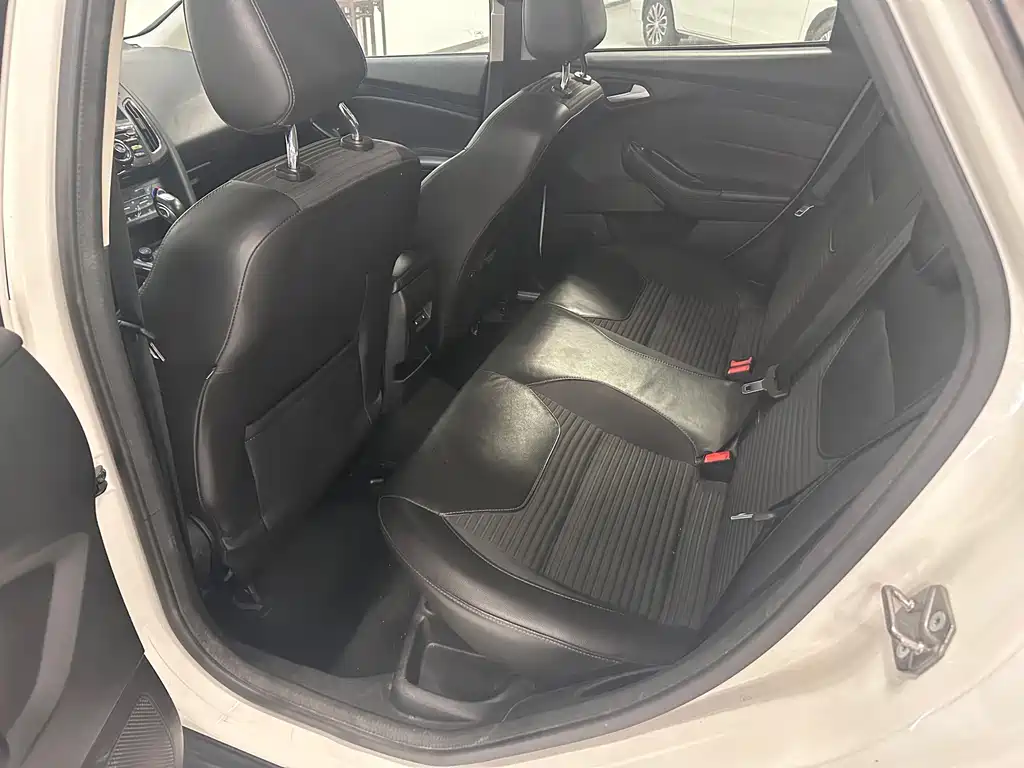 Ford Focus — миниатюра 6