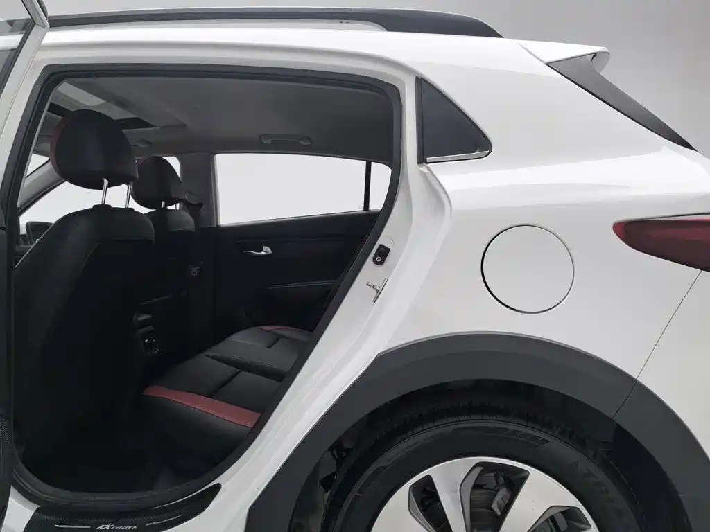 Kia KX Cross — миниатюра 15