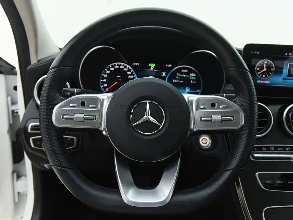 Mercedes-Benz C-Class — миниатюра 10