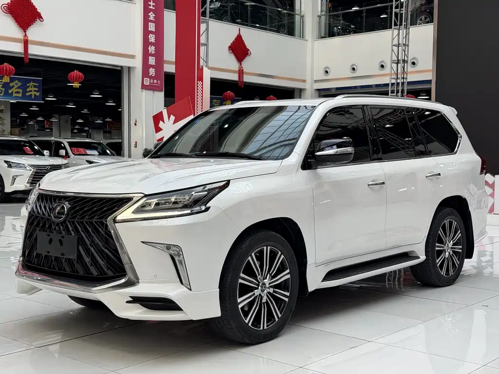 Купить Lexus LX