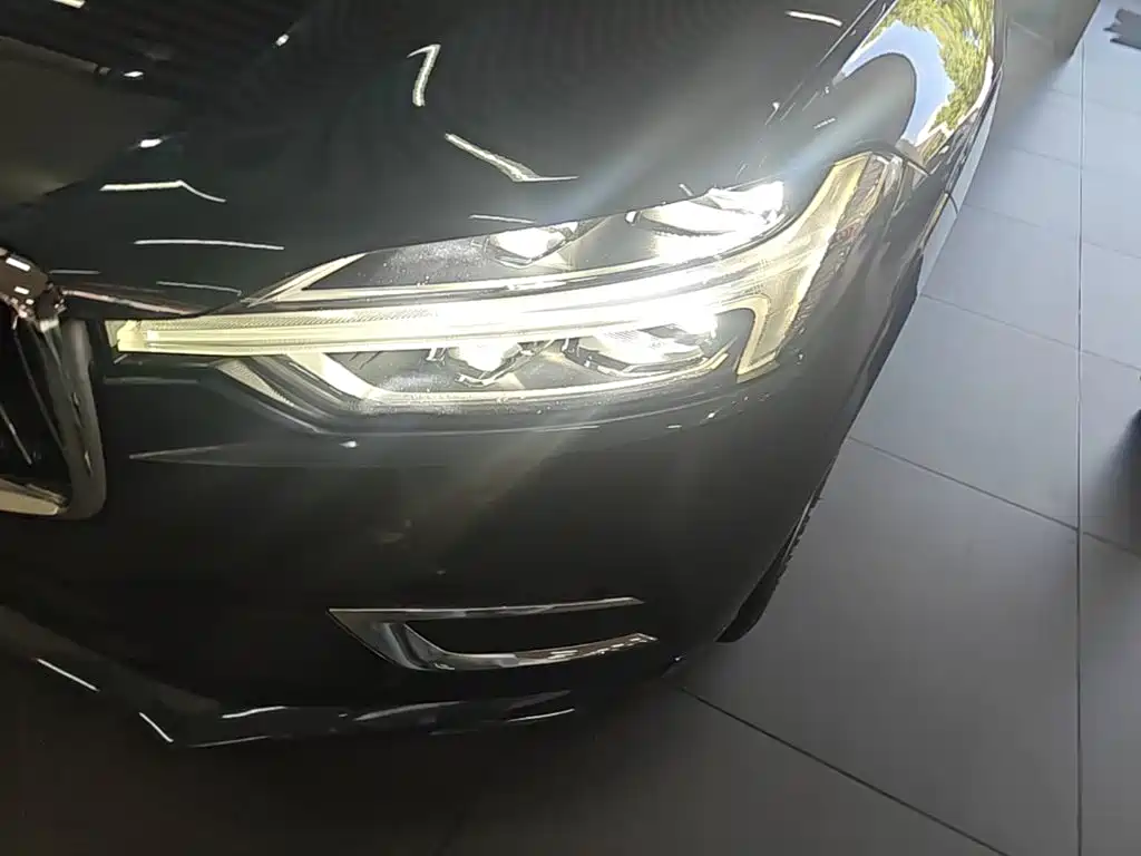 Volvo XC60 — миниатюра 24