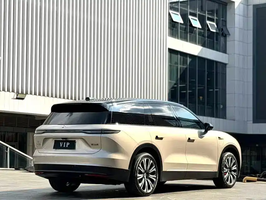 NIO ES8 — миниатюра 3