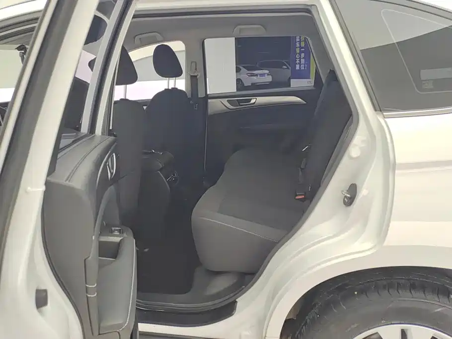 Haval M6 — миниатюра 11
