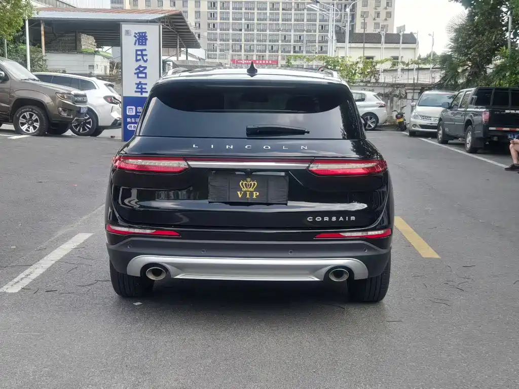 Lincoln Corsair — миниатюра 8