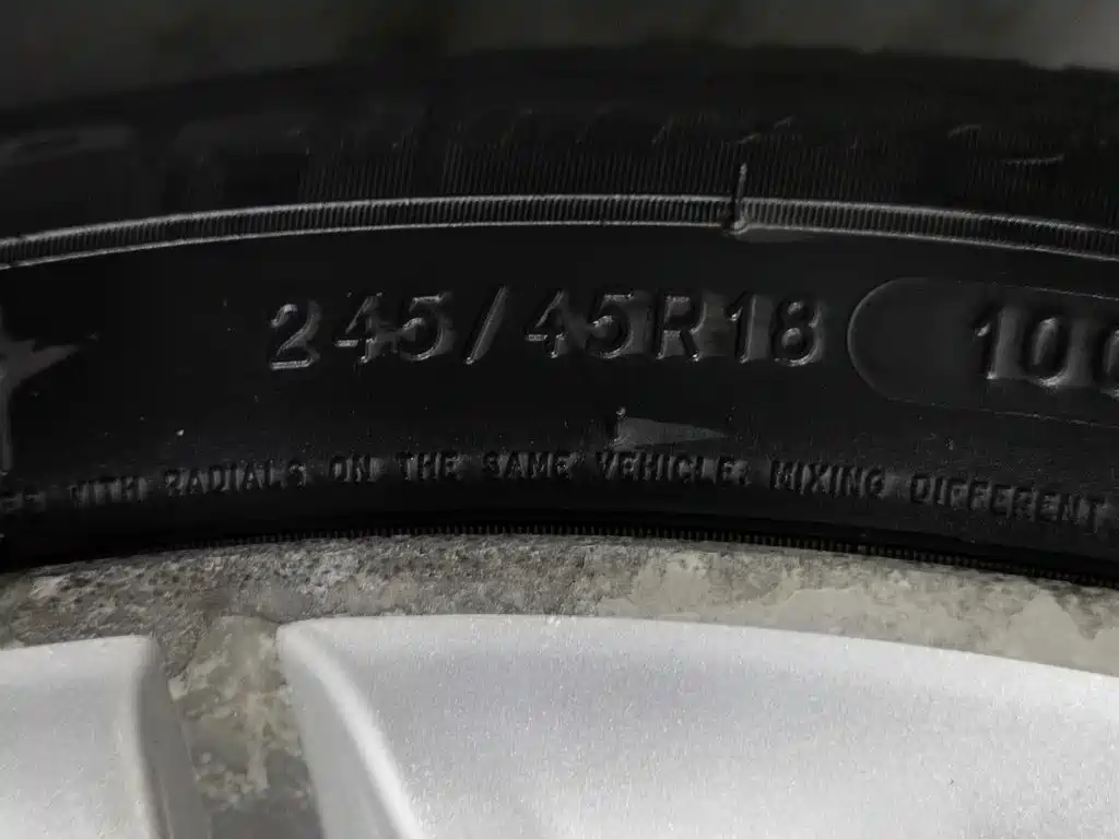 BMW 5 Series — миниатюра 24