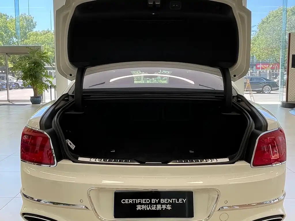 Bentley Flying Spur 2024 4.0T V8 Mulliner