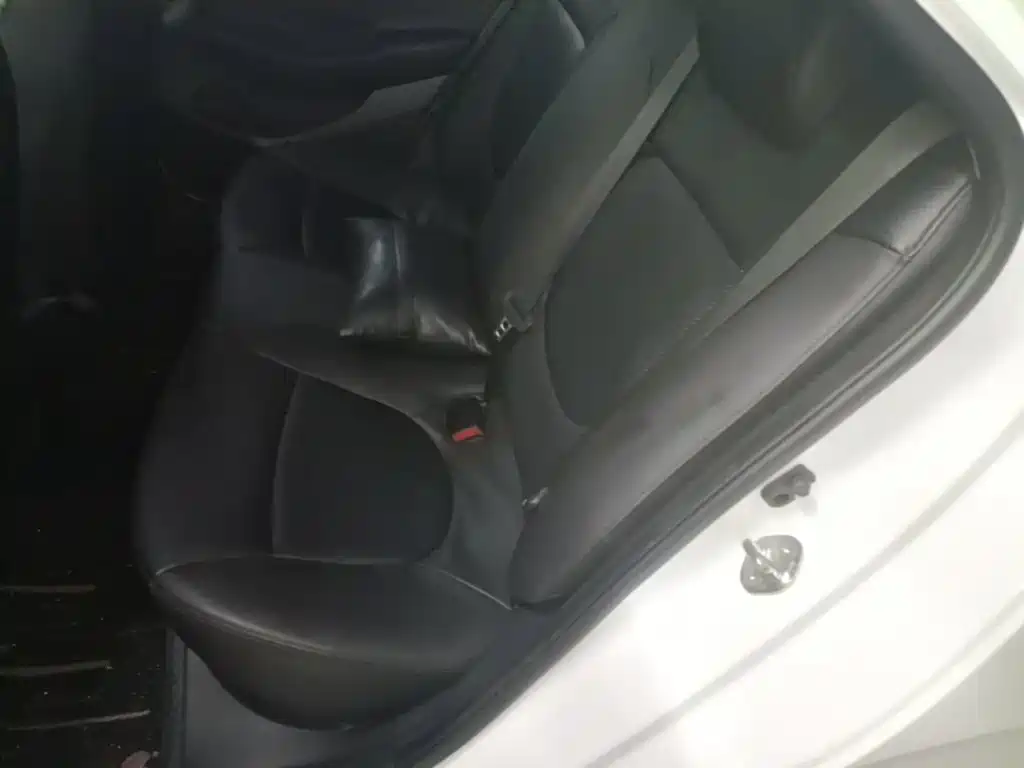 Hyundai Verna — миниатюра 17