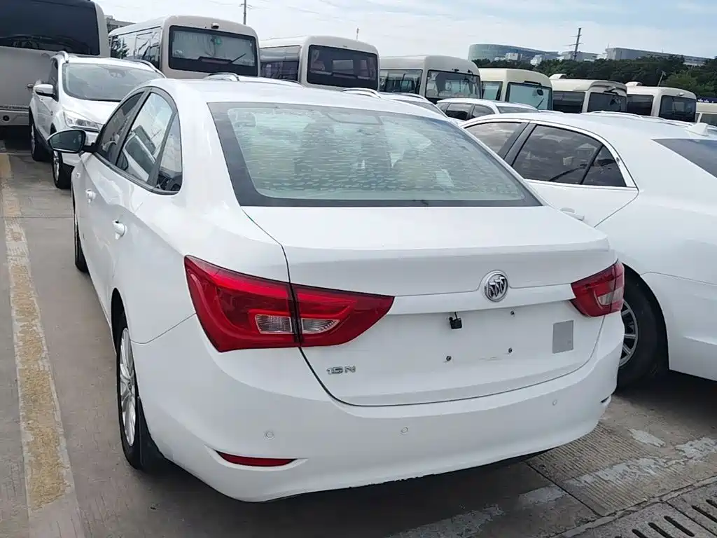 Buick Excelle — миниатюра 5