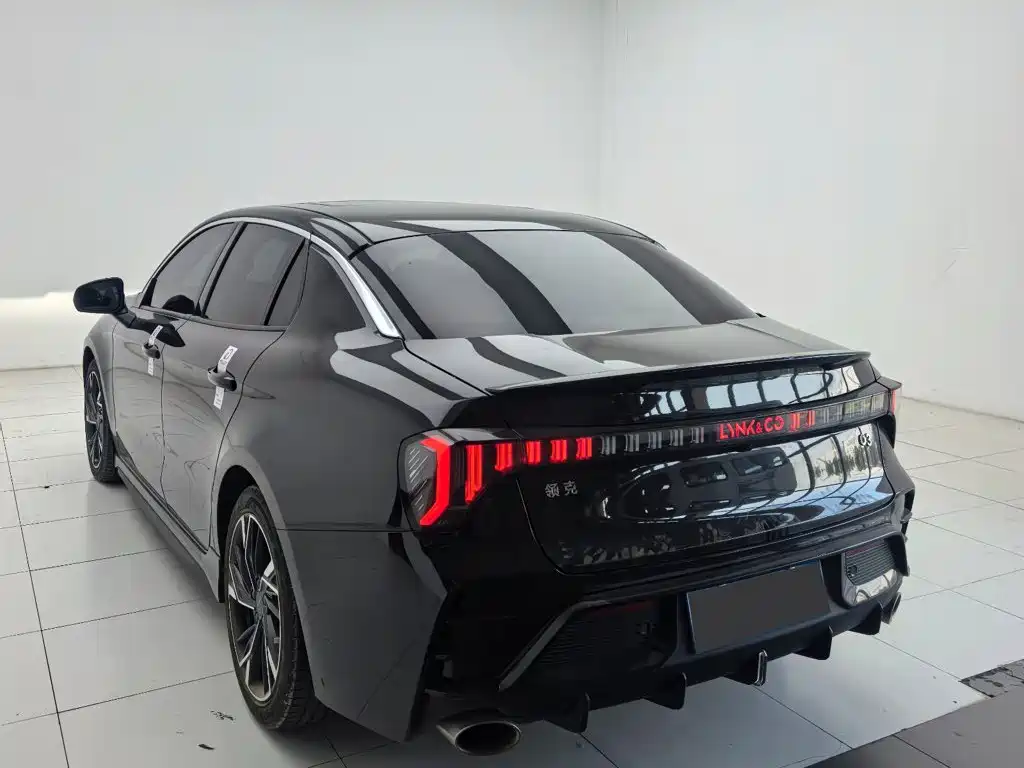 Lynk & Co 03 — миниатюра 9