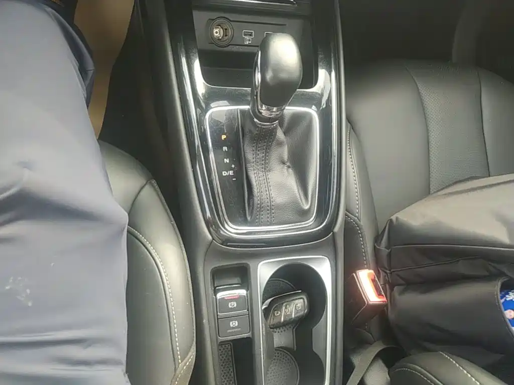 Roewe i5 — миниатюра 14
