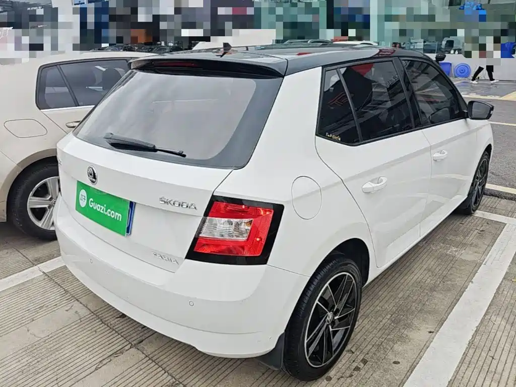 Skoda Fabia — миниатюра 7